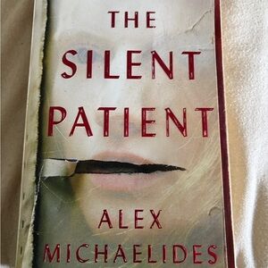 The Silent Patient by Alex Michaelides